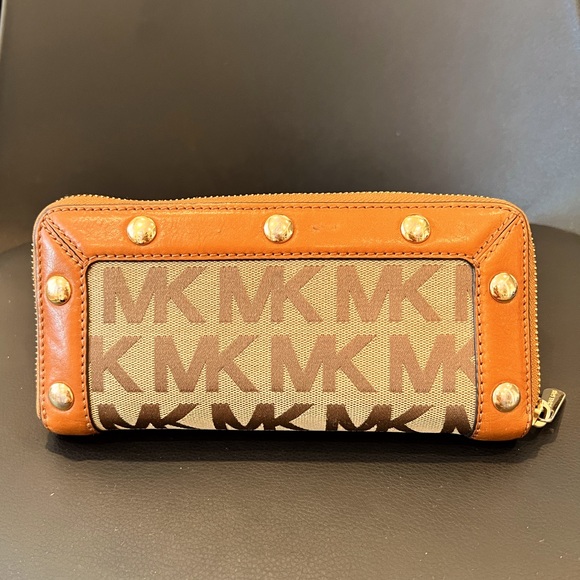 MICHAEL KORS MK DELANCY ZIP AROUND ZA CONTINENTAL WALLET - Picture 6 of 11